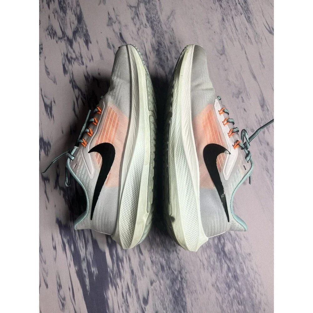 Nike womens size